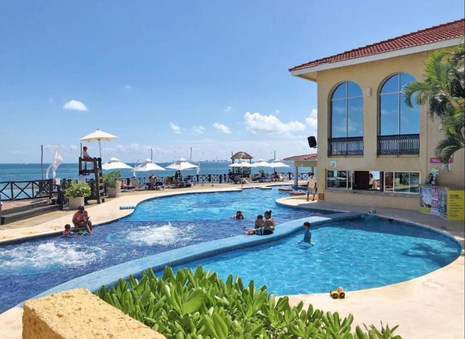 Punta Me Apartment Beach Front In The Hotel & Waterpark Cancún Exterior foto